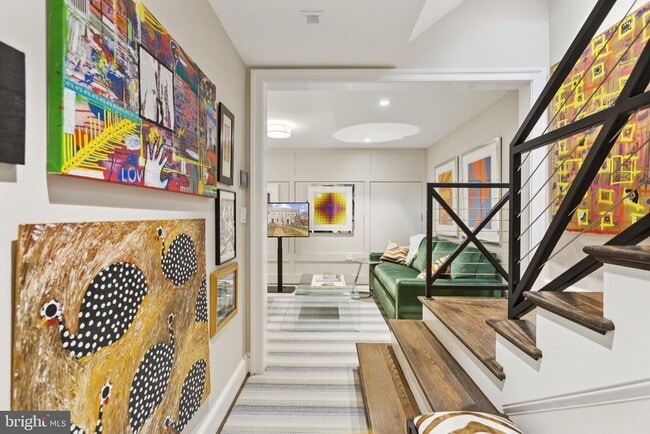 Building Photo - 1724 34th St NW