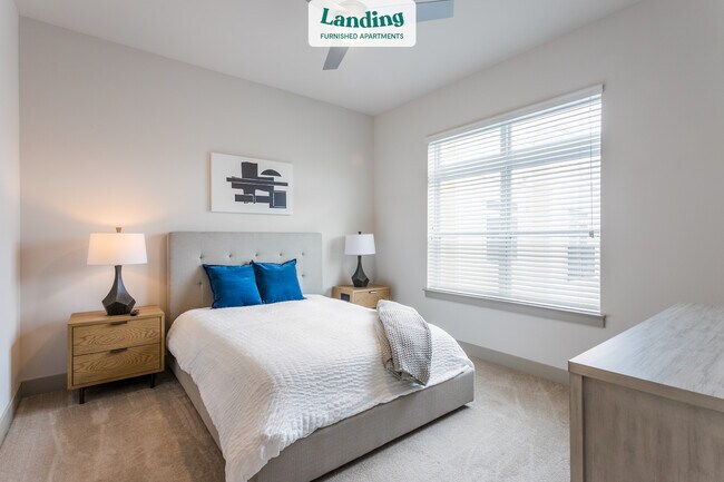 Building Photo - 905 Kenilworth Ave