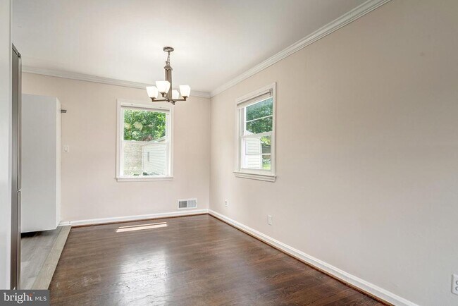 Building Photo - 4144 Addison Rd