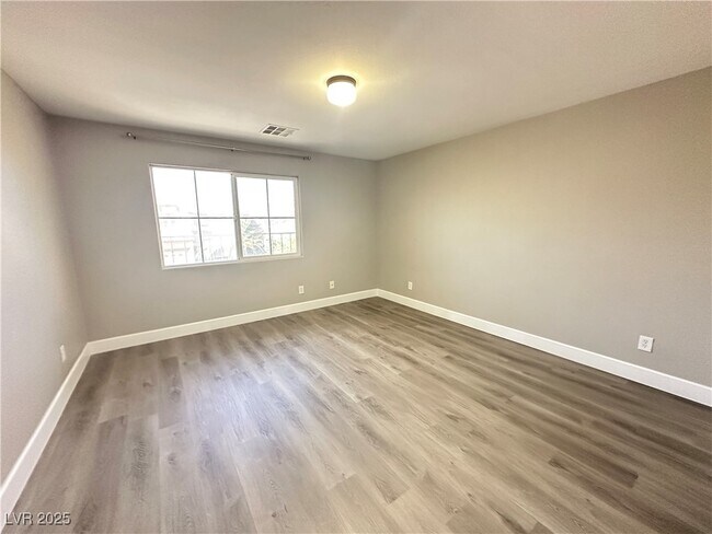 Building Photo - 4312 N Thunder Twice St