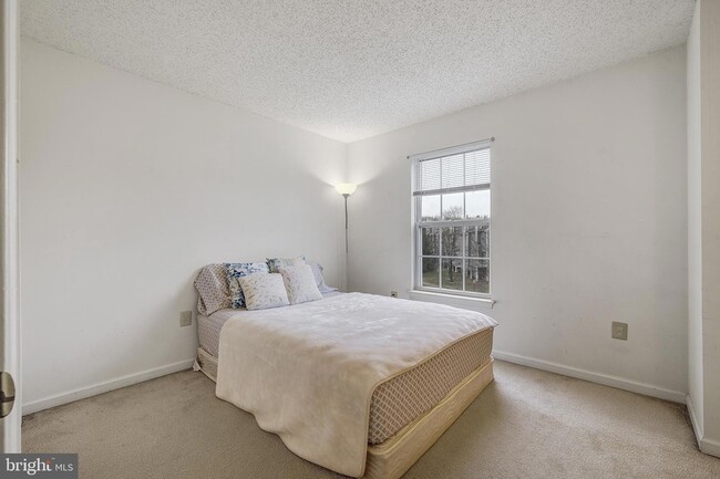 Building Photo - 117 N Barrow Pl