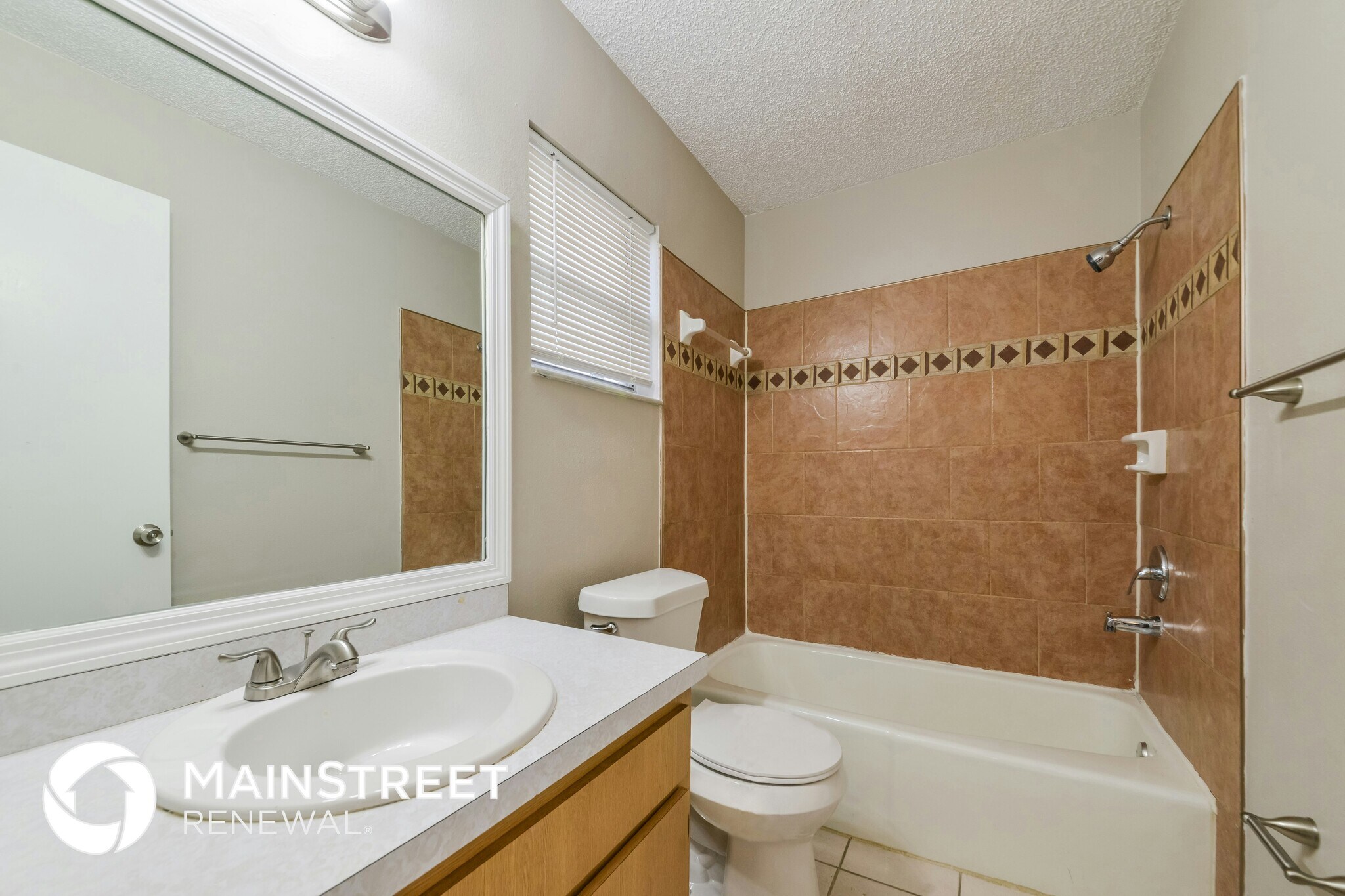 Building Photo - 3299 Lalani Blvd
