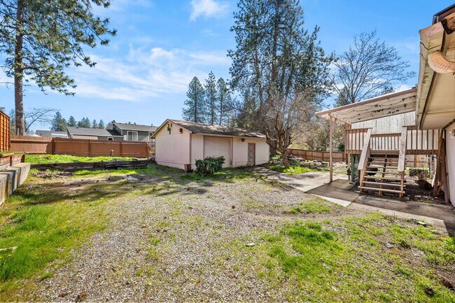 Building Photo - 111 S Ridgewood Dr