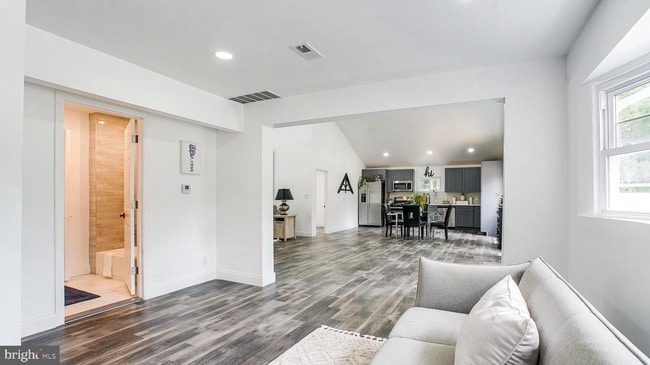 Building Photo - Welcome Home