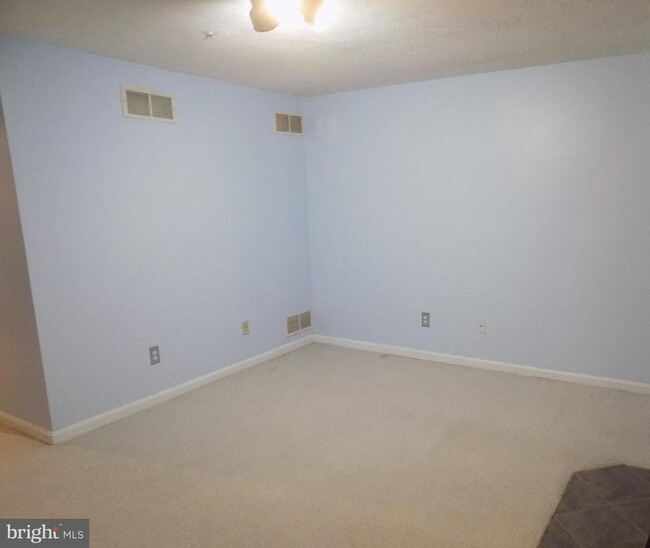 Building Photo - 1302 Roman Ridge Way