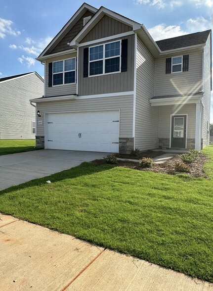 Building Photo - 2222 Transatlantic Ave