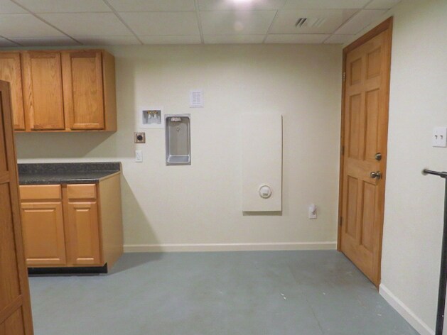 Washer/dryer hookups - 365 Lynne Dr