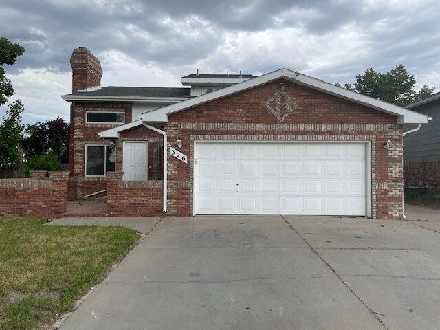 Building Photo - 326 N 25th Ave Ct