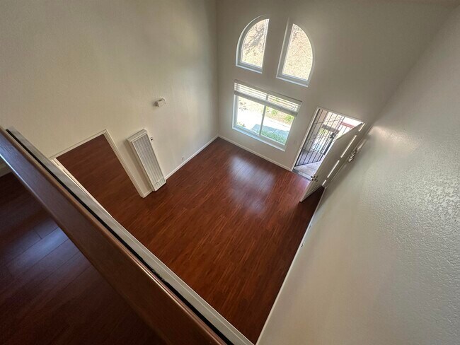 Building Photo - 4050 Rosenda Ct