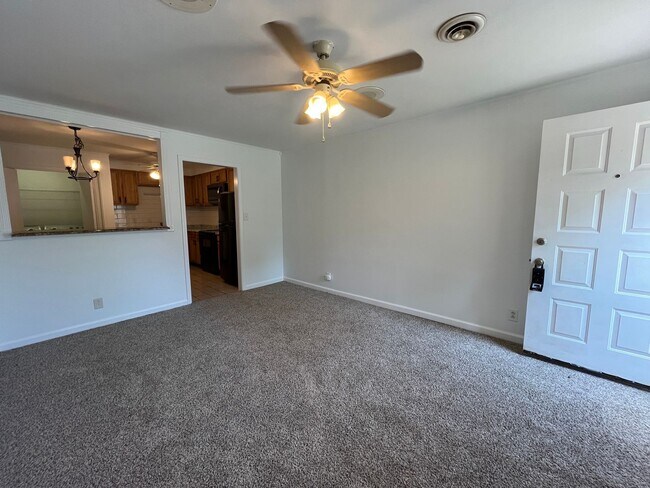 Building Photo - 3089 Woody Ln