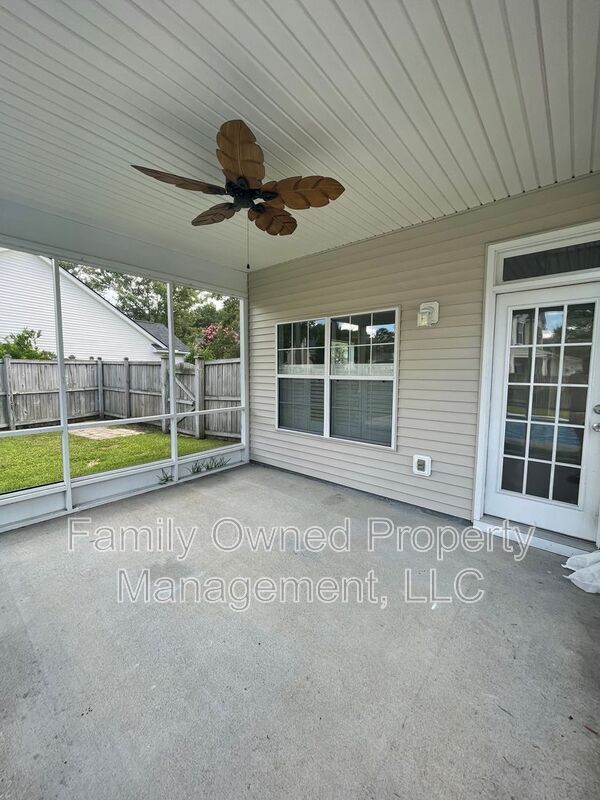 Building Photo - 113 Rockdale Ln