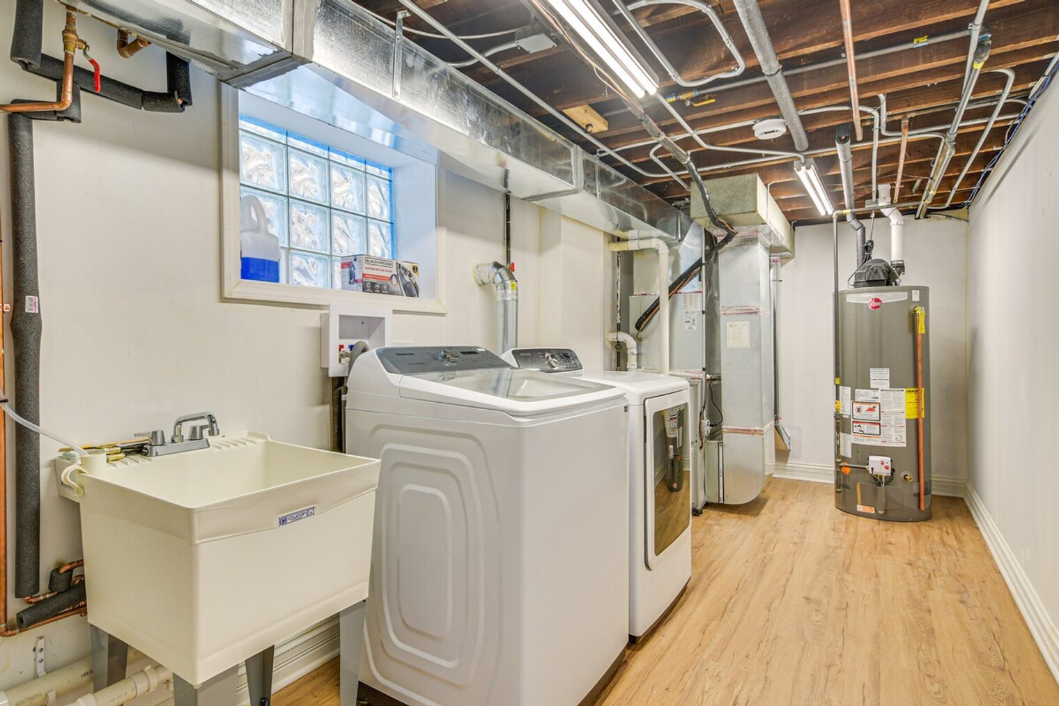 Building Photo - 1503 Fowler Ave