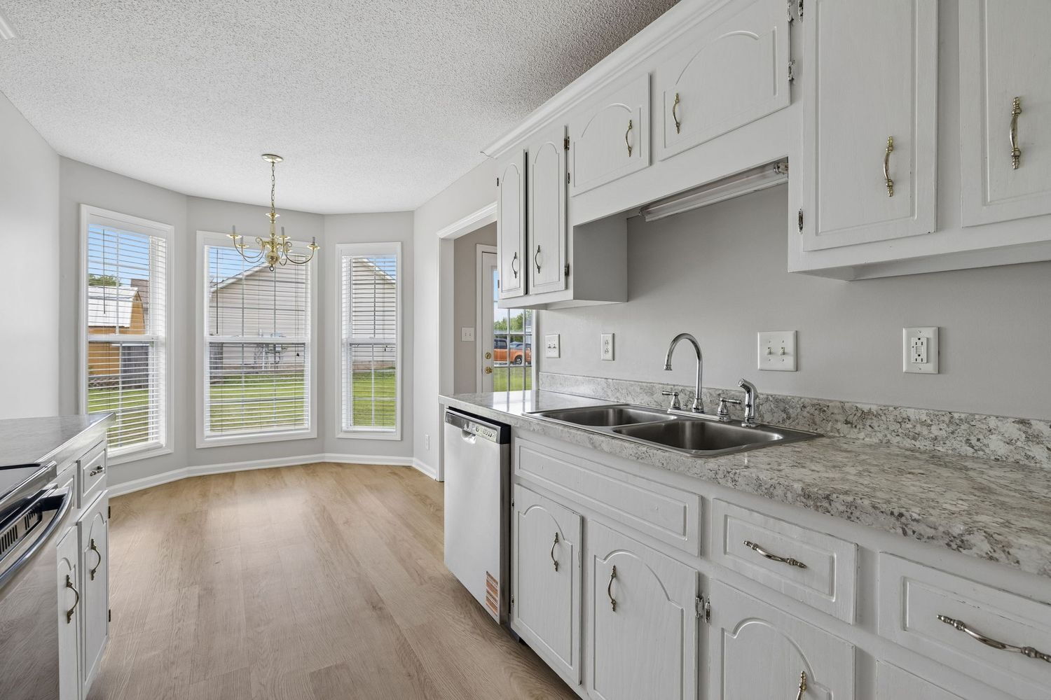 Building Photo - 3708 Kendra Ct N