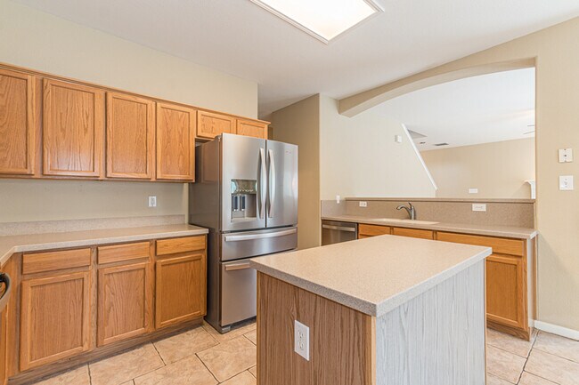 Building Photo - 13607 Auburn Oaks