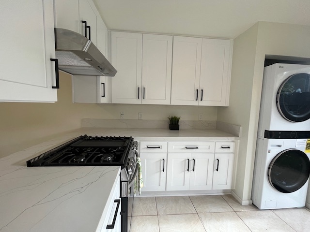 kitchen with quartz countertops and backsplash - 1225 N Broadway
