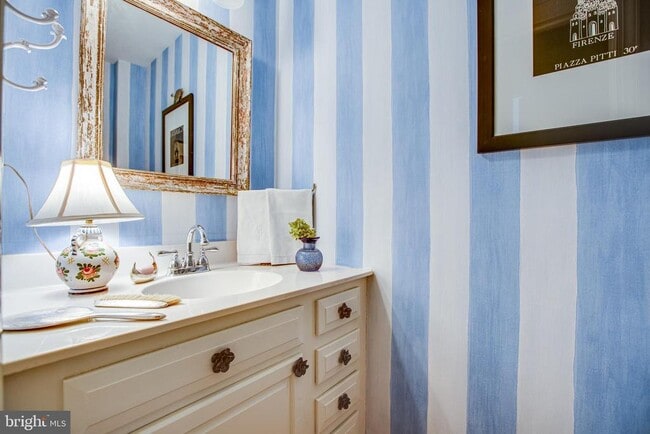 Building Photo - 20 Aiken Rd