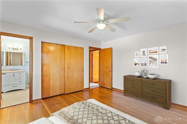 Building Photo - 4500 Acreview Ln