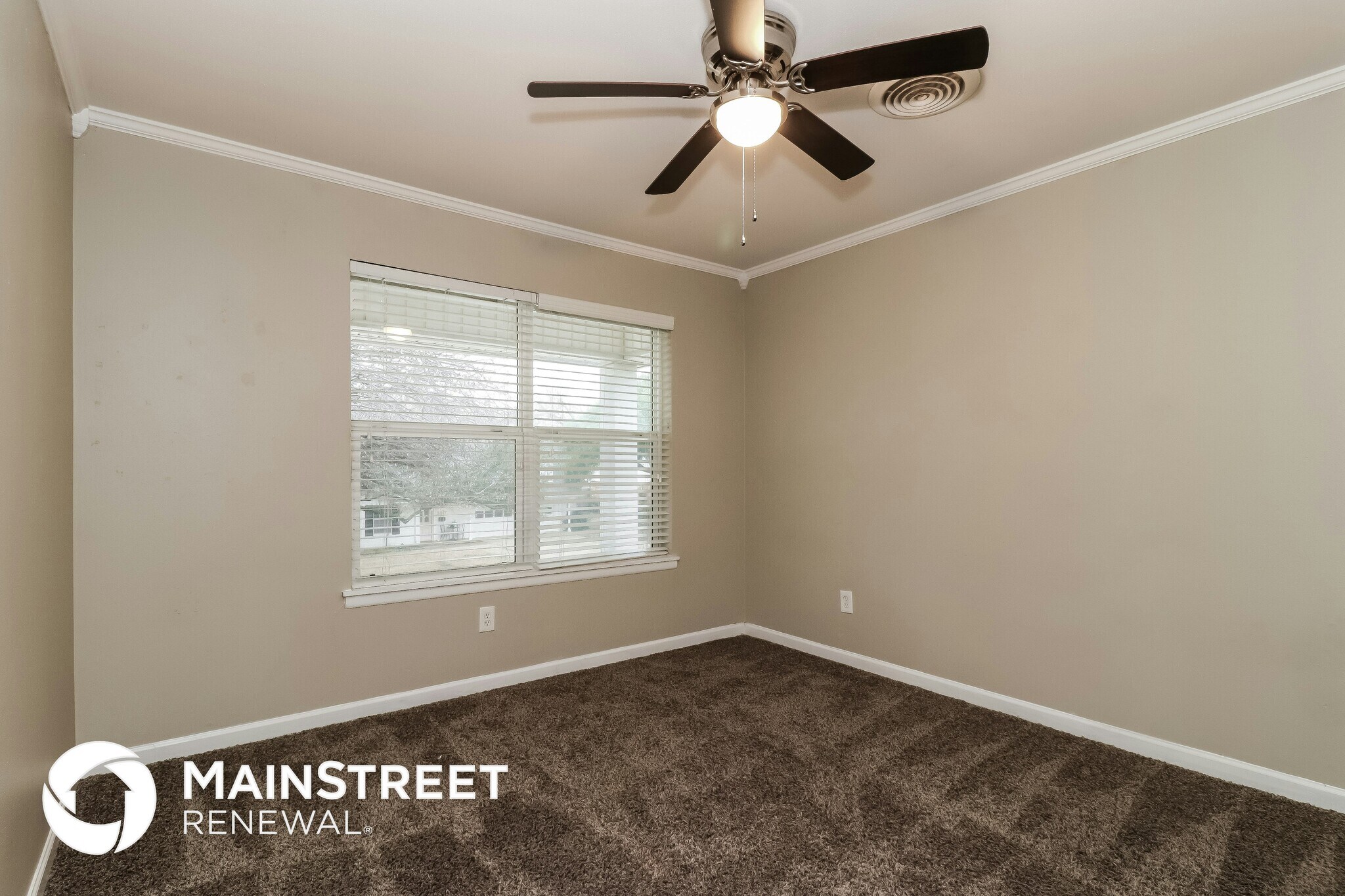 Building Photo - 3812 Glenmont Dr