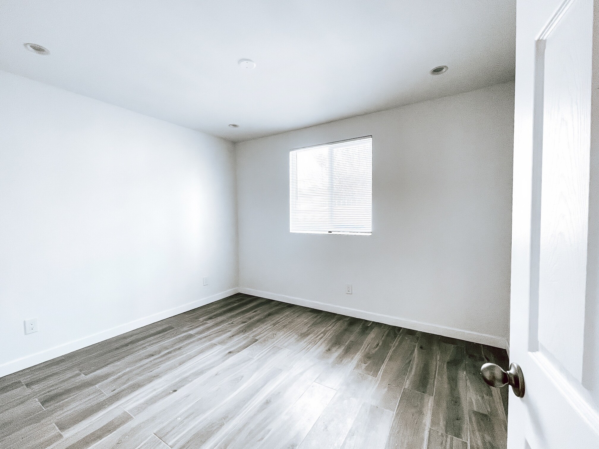 Building Photo - 6002 3rd Ave