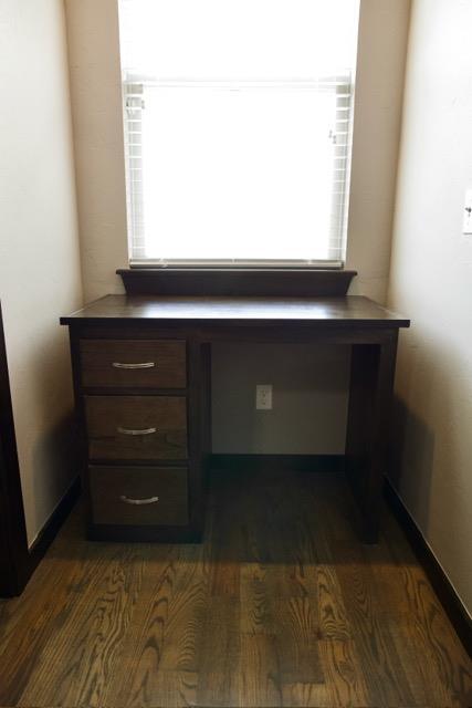 Building Photo - 705 S Jenkins Ave