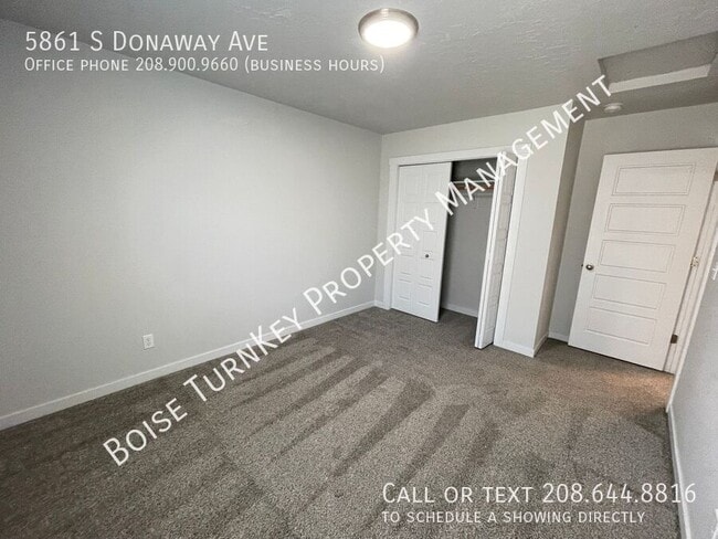 Building Photo - 5861 S Donaway Ave