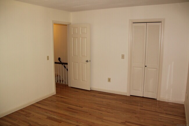 Building Photo - 45 Tunxis Village