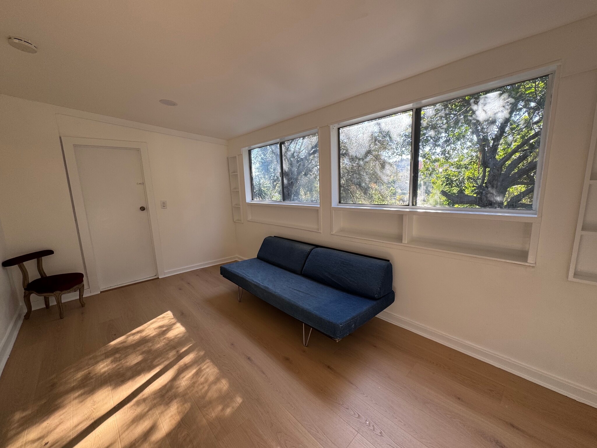 Building Photo - 5924 Hayes Ave