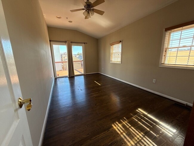 Building Photo - Spacious 4 Bedroom House In Baltimore City