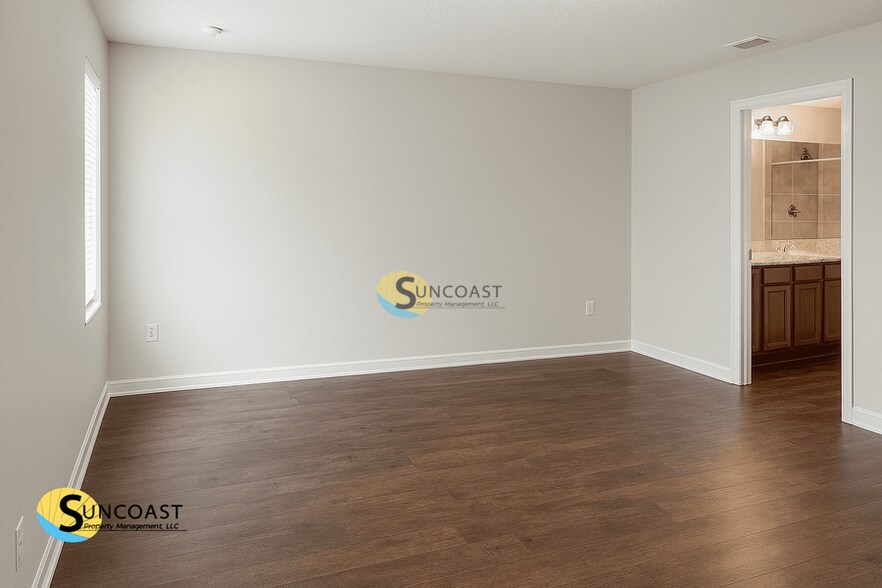 Building Photo - 1824 Navaho Ave