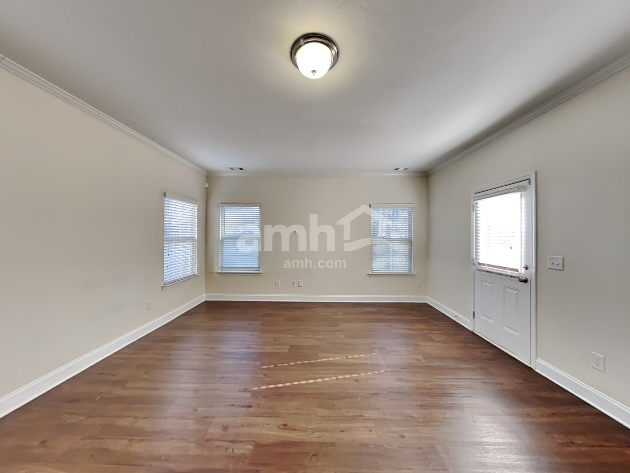 Building Photo - 2474 Beal St