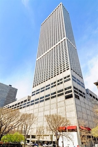 Building Photo - 180 E Pearson St