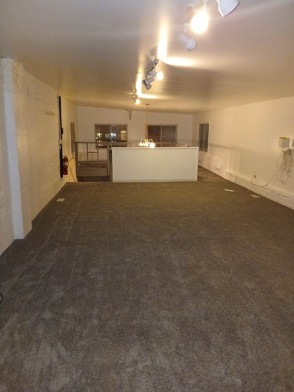 Expansive Loft with windows - 2210 Murray Hill Rd