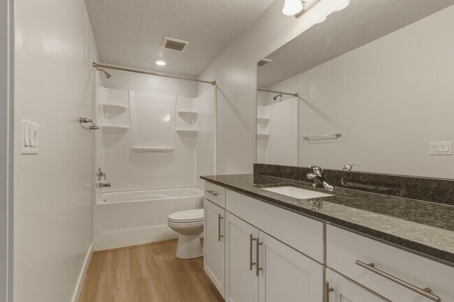 Building Photo - Herriman Town Home