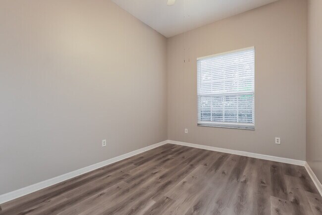 Building Photo - 907 Pyrite Ct