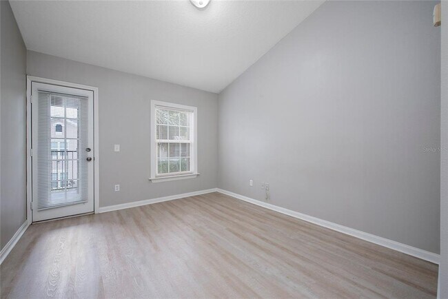 Building Photo - 6548 Swissco Dr