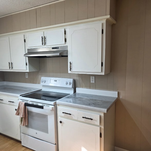 Building Photo - 110 Tapp Dr