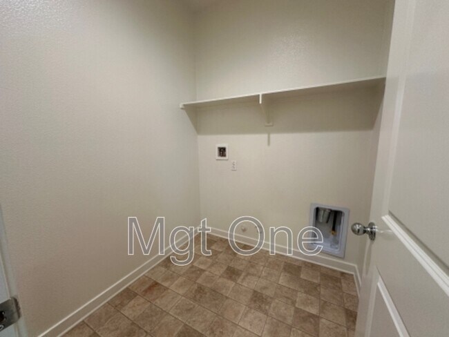 Building Photo - 12844 Sovite Way