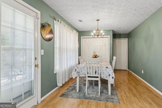 Building Photo - 436 Shenandoah Ct