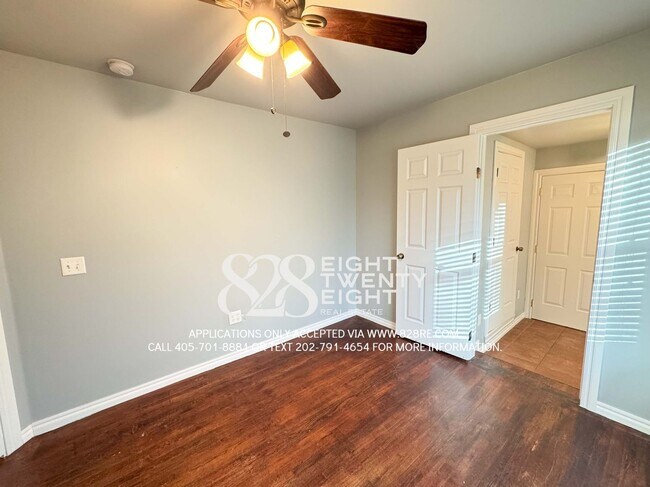 Building Photo - COMING 12/29/25! CUTE 3 BED/2 BATH STONE SINGLE FAMILY W/ GARAGE HOME IN DEL CITY!