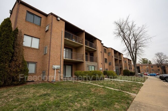 Building Photo - 10629 Provincial Dr