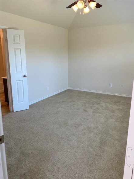 Building Photo - 3605 Chapel Hill Lane