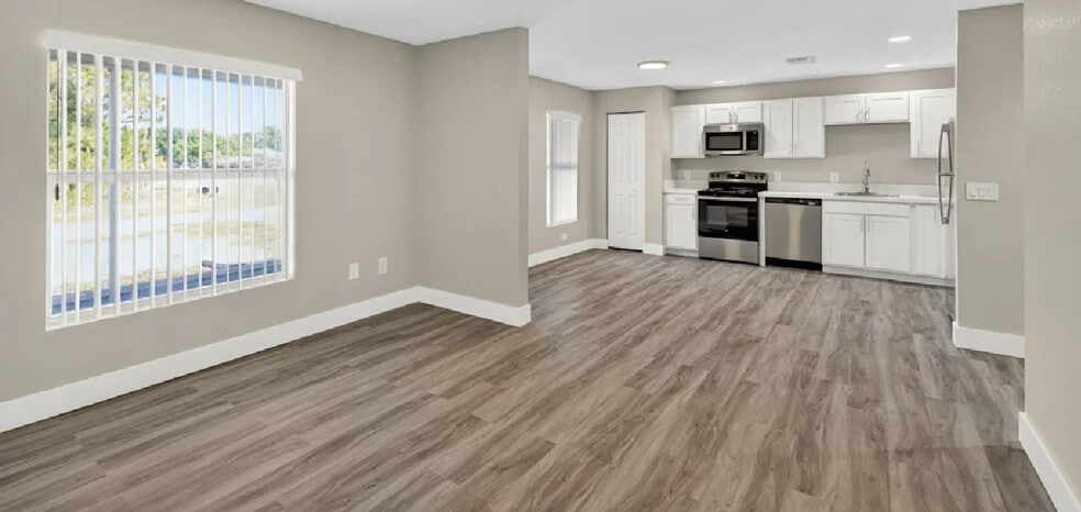 Building Photo - The Avenues Rental Homes