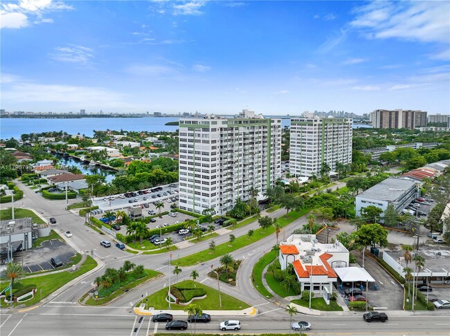 Building Photo - 2150 Sans Souci Blvd