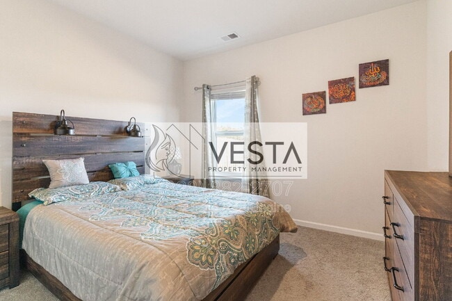 Building Photo - 240 Ridgeview Ln