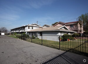 Building Photo - 15843 Sierra Vista Ct.