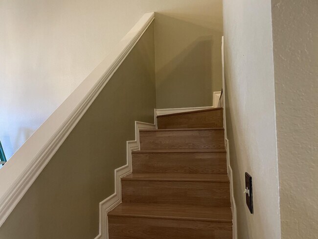 Building Photo - 101 Martingale