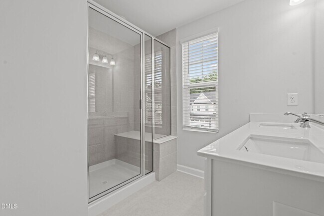 Building Photo - 45 Village Edge Dr