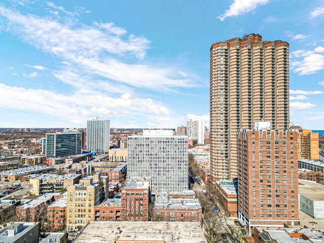 Building Photo - 604 W Addison St