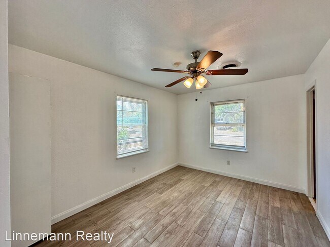 Building Photo - 3 br, 1.5 bath House - 707 S. 13th St