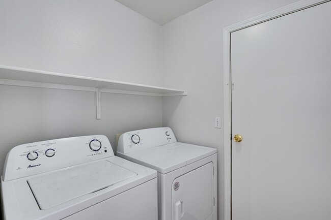 Building Photo - Single-Story Silverado Ranch Home with Spacious Open Layout